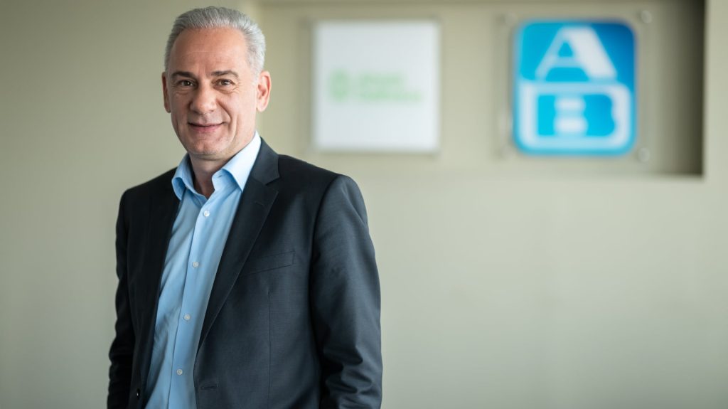 Νέα συνεργασία μεταξύ της ΑΒ Βασιλόπουλος και του efood