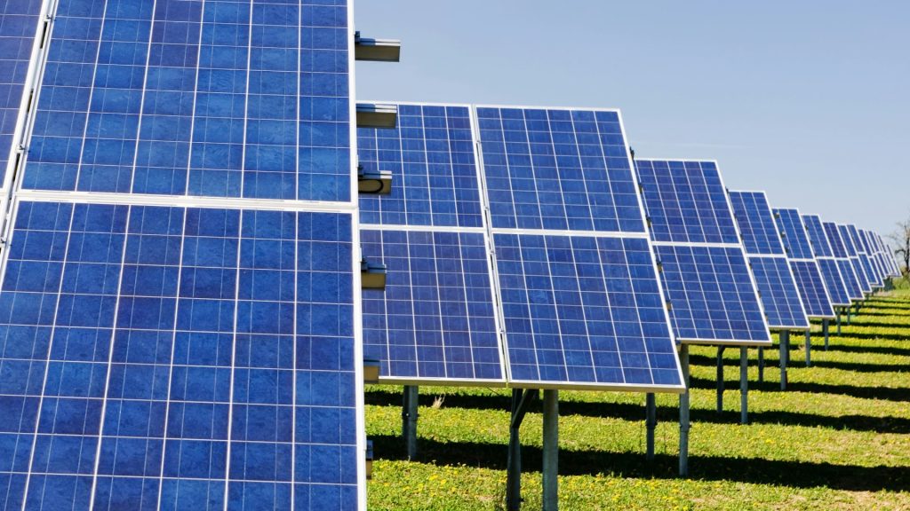 Οι ΑΠΕ ξεπέρασαν το 30% της ενέργειας που παρήχθη παγκοσμίως το 2023