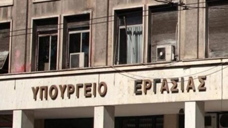 ΥΠΕΚΑ: Νέο – το μεγαλύτερο στην ιστορία – πρόγραμμα επιδότησης εργασίας για 50.000 θέσεις απασχόλησης