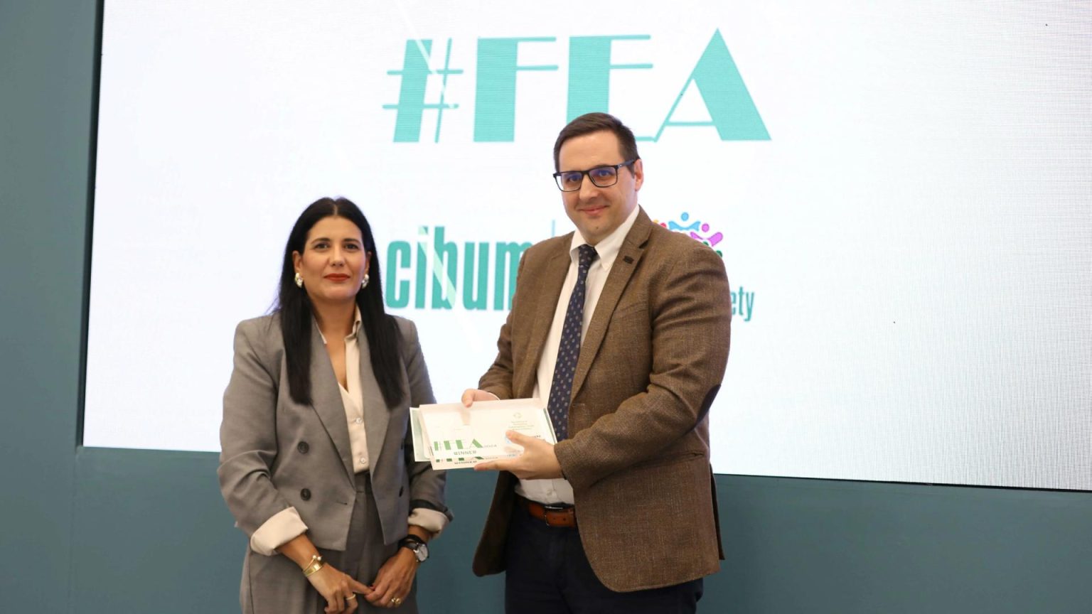 Η ΑΒ Βασιλόπουλος βραβεύεται στα FEA Awards για την προώθηση της βιωσιμότητας