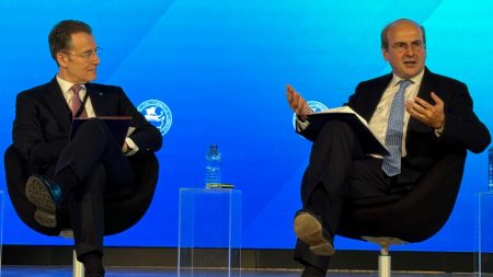 Χατζηδάκης: Μειώσεις φόρων στην τριετία 2025-2027 με ανάπτυξη και αντιμετώπιση της φοροδιαφυγής
