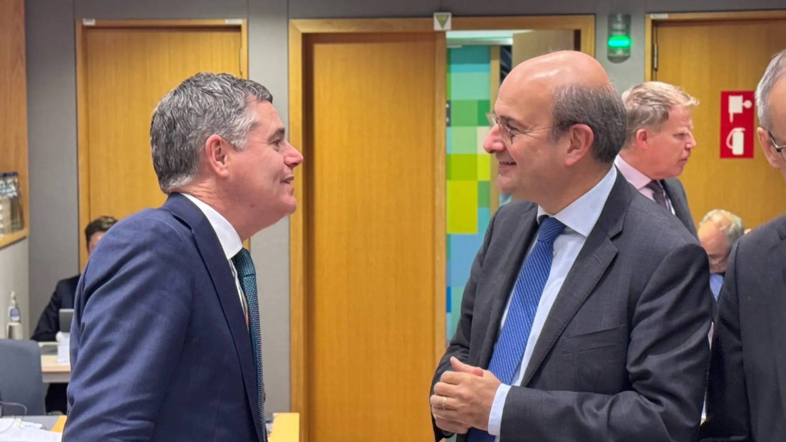 Η Ελλάδα ανάμεσα στις 8 χώρες της ΕΕ που εγκρίθηκε ο προϋπολογισμός τους χωρίς επιφυλάξεις από την Κομισιόν