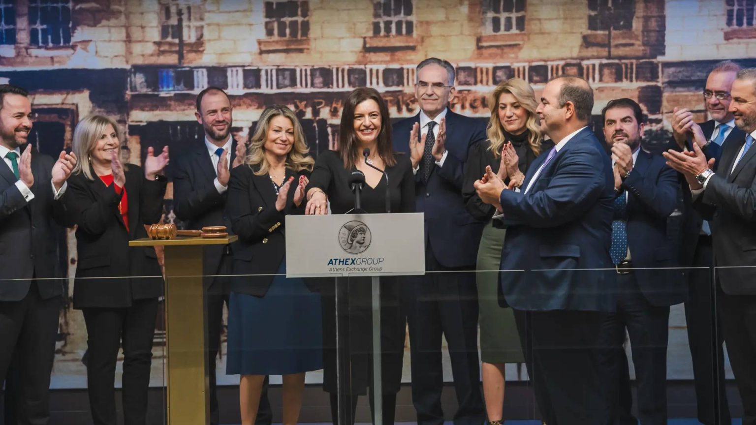 Χρηματιστήριο Αθηνών: Υποδέχθηκε την Attica Bank μετά την επιτυχημένη ΑΜΚ