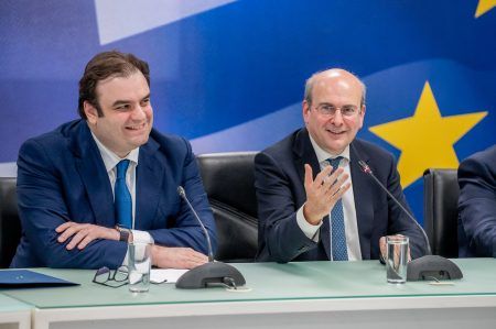 Χατζηδάκης: Σεμνότητα και αποτελεσματικότητα οι στόχοι του οικονομικού επιτελείου