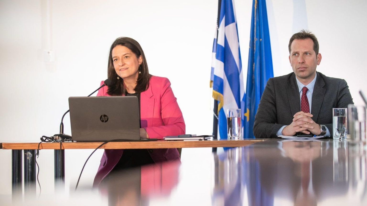 Πάνω από 1,6 εκατομμύρια πολίτες ωφελούνται από την αύξηση του κατώτατου μισθού