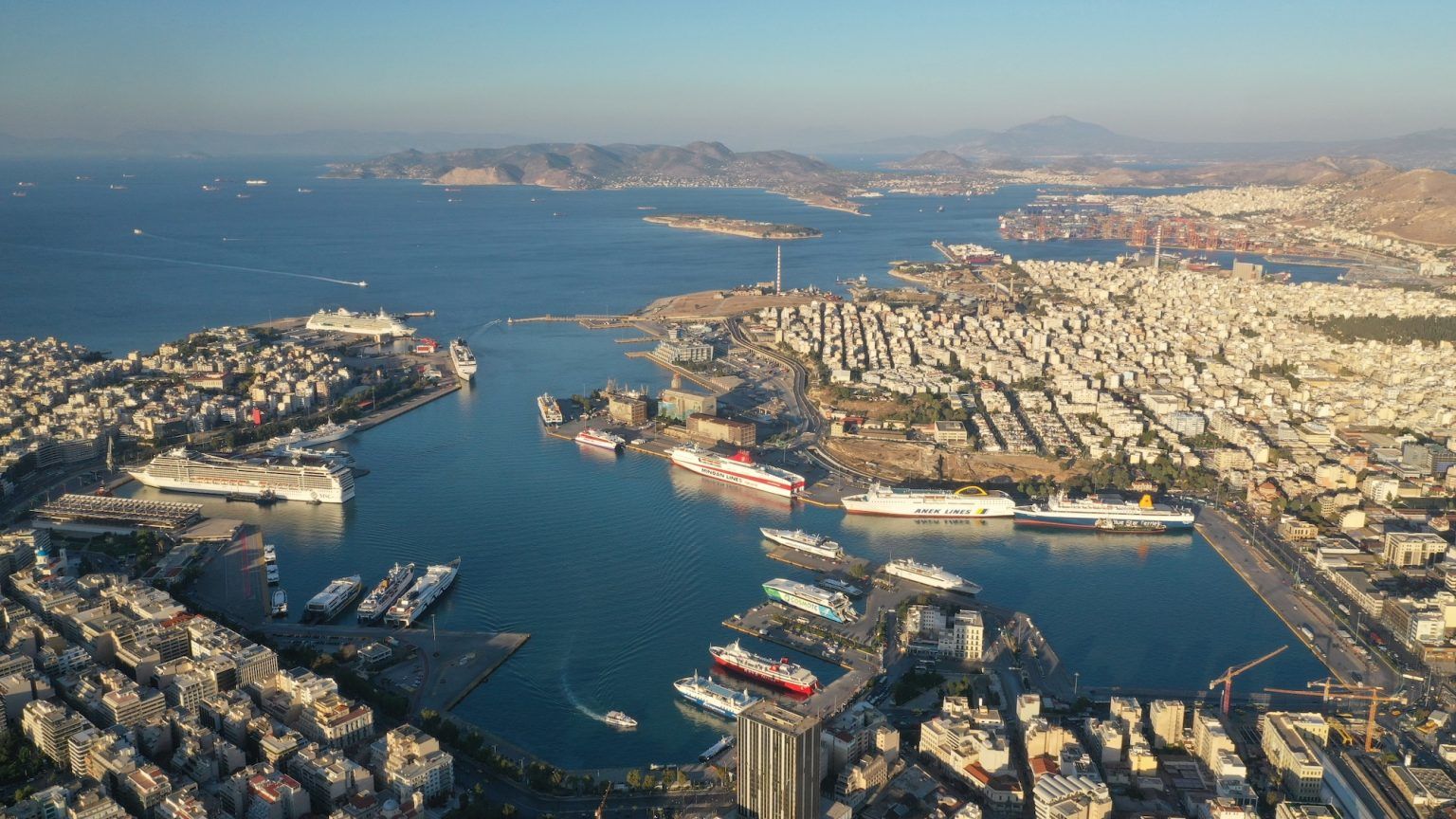 ΟΛΠ: Αύξηση 30,8% στα καθαρά κέρδη το 2024, μέρισμα 1,92 ευρώ ανά μετοχή