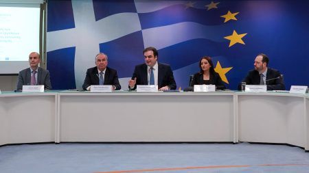 Πιερρακάκης: Προσπαθούμε κάθε ευρώ να απελευθερώνει το μέγιστο αναπτυξιακό δυναμικό
