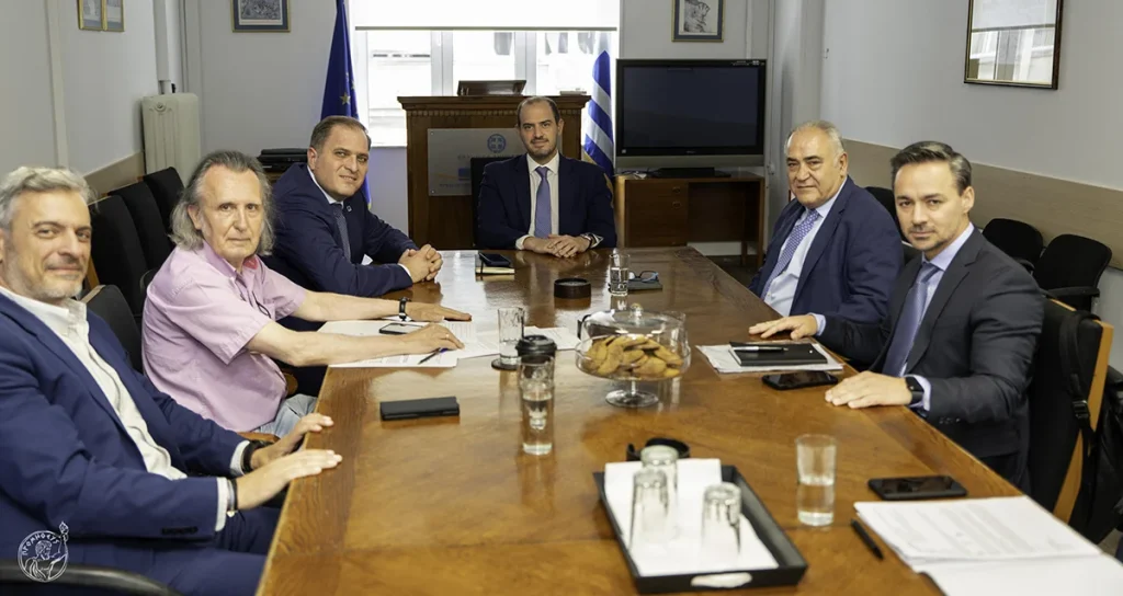 ΕΕΑ – Γ. Κώτσηρας – Γ. Πιτσιλής: Συνάντηση για τον τρόπο φορολόγησης καταστημάτων ψιλικών