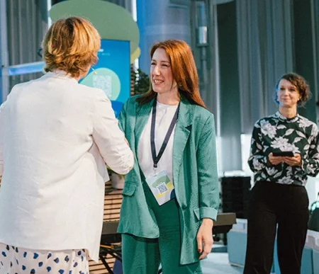 Στέλλα Τσάνη: Η Ελληνίδα ακαδημαϊκός που τιμήθηκε με το Ευρωπαϊκό Βραβείο Βιώσιμης Ενέργειας 2025