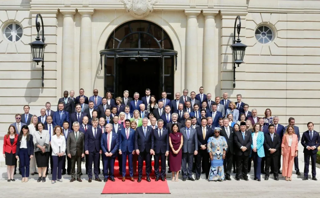 Κ. Πιερρακάκης στον ΟΟΣΑ: Η ελληνική οικονομία χαρακτηρίζεται από ανθεκτικότητα και προοπτική