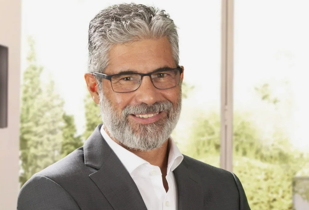 Beverage World: Ο Βαγγέλης Σμυρλής General Manager