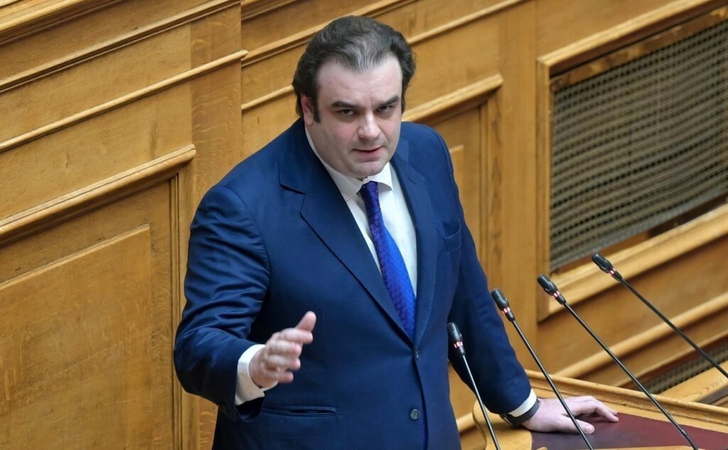 Τόνωση επενδύσεων και μείωση αποθεμάτων – Εντός στόχων ο ετήσιος ρυθμός ανάπτυξης