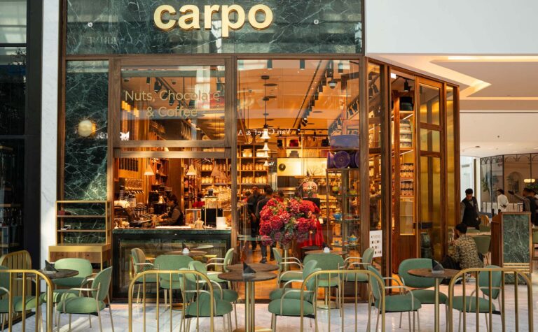 To carpo άνοιξε τις πόρτες του στο Άμπου Ντάμπι