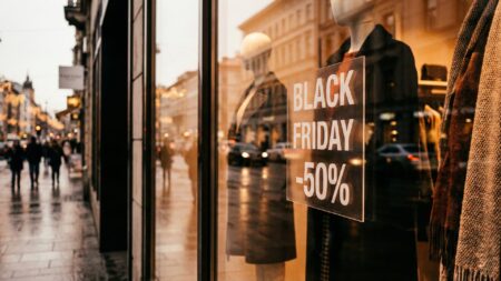 ΕΣΕΕ: Η Black Friday δεν ανέστρεψε το αρνητικό κλίμα στο λιανεμπόριο