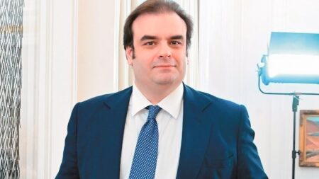 Ένας πληροφορικός για την οικονομία: Ο Πιερρακάκης στο τιμόνι του Eurogroup