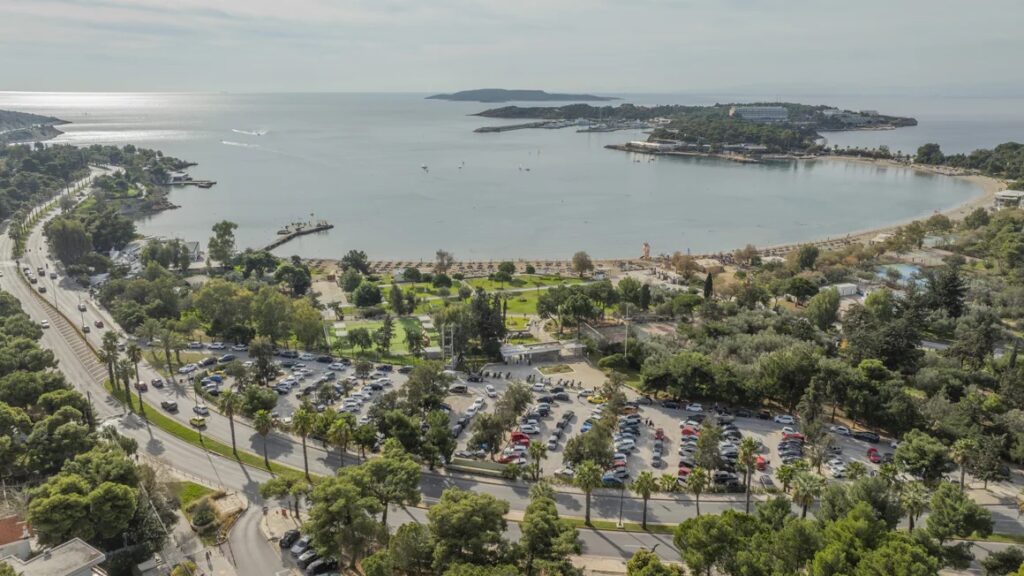 ΕΤΑΔ: Τέσσερις δεσμευτικές προσφορές για τη μίσθωση της Ακτής Βουλιαγμένης