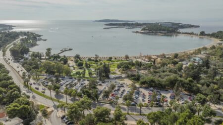 ΕΤΑΔ: Τέσσερις δεσμευτικές προσφορές για τη μίσθωση της Ακτής Βουλιαγμένης