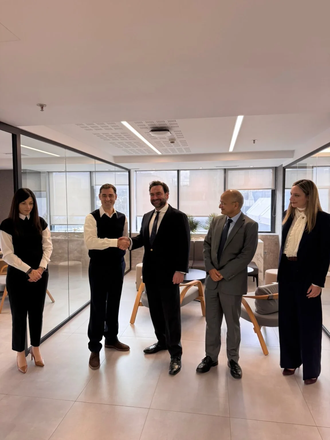 Ναυπηγεία Σαλαμίνας – ACT Infraport Ltd: Μνημόνιο Συνεργασίας για στρατηγική ναυπηγική επένδυση στην Ινδία