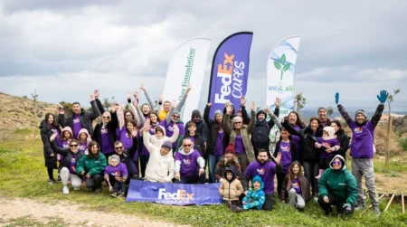 FedEx: Βοηθά στην αποκατάσταση τοπικών οικοσυστημάτων με 10.000 δέντρα σε Αθήνα και Εύβοια