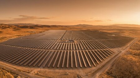 Το κόστος των ορυκτών καυσίμων επιταχύνει την πράσινη μετάβαση