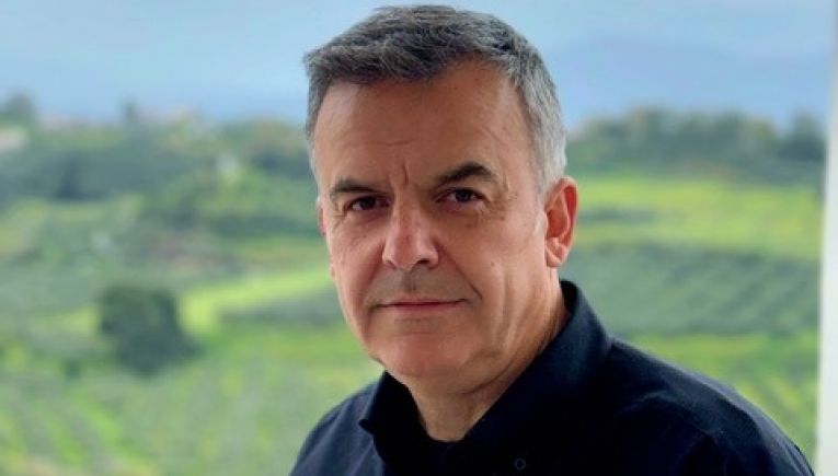 Πρόεδρος του ΙΤΕ, καθ. Βασίλης Χαρμανδάρης, τιμάται από την Ευρωπαϊκή Αστρονομική Εταιρεία