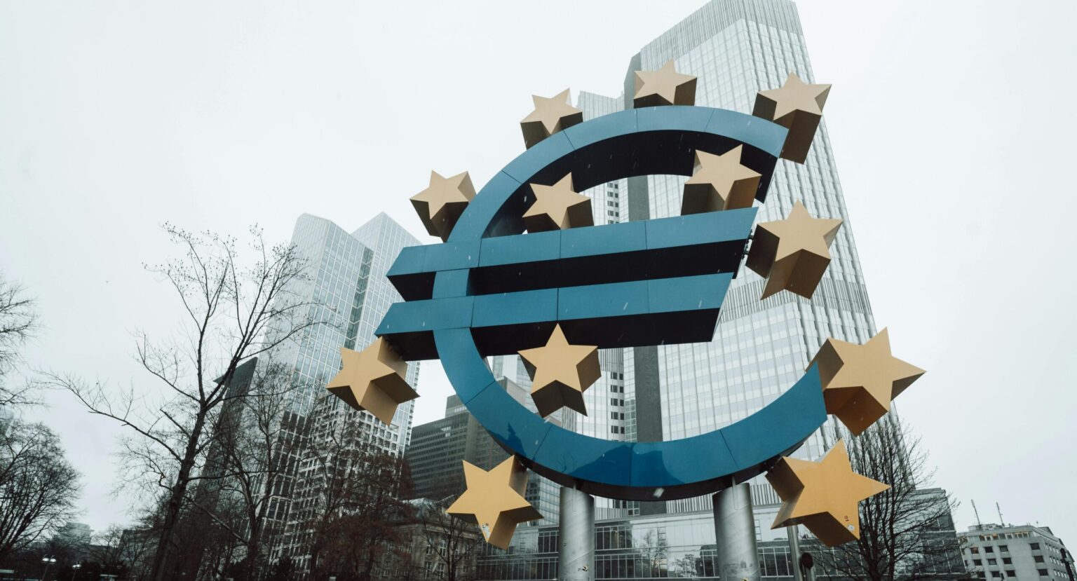 Ταμείο της ΕΕ: Ένα ταμείο πολλών δισεκατομμυρίων ευρώ που χωλαίνει από άποψη διαφάνειας
