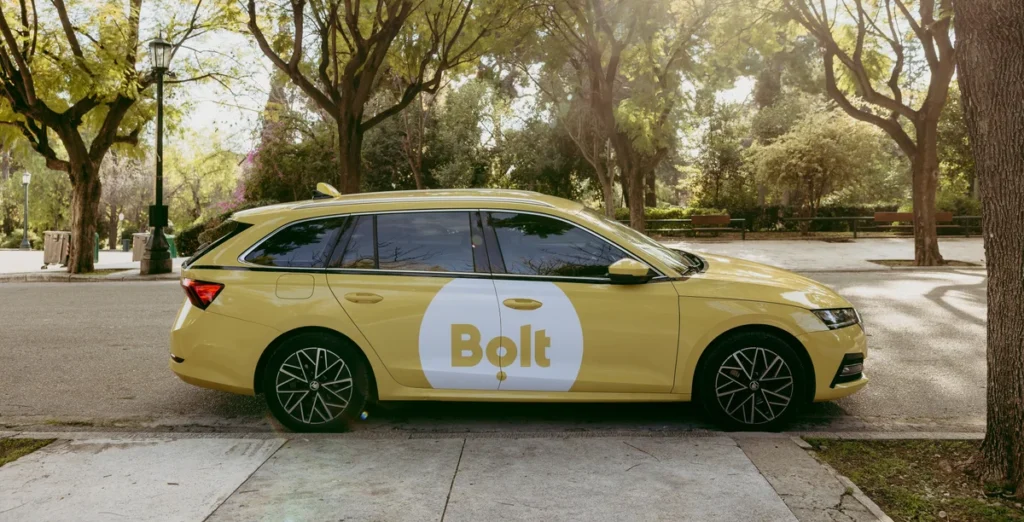 Η Bolt επεκτείνει τη δραστηριότητά της σε Σαντορίνη, Μύκονο και Κέρκυρα
