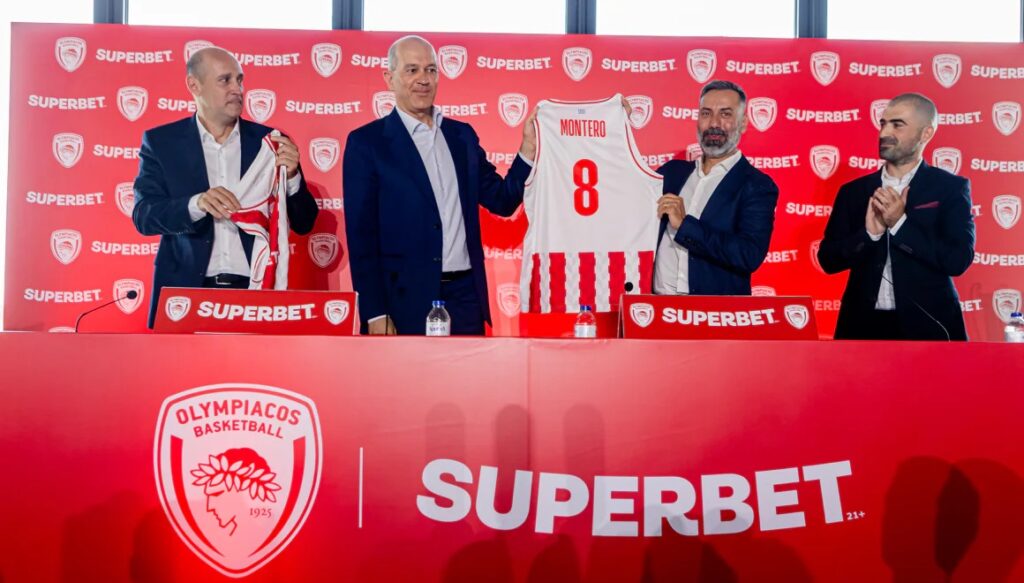 Ολυμπιακός και Superbet εγκαινίασαν τη νέα τους συνεργασία μέχρι το 2032
