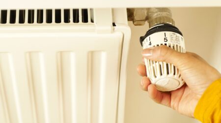 ΥΠΕΝ: 36,4 εκατ. ευρώ για το «Αλλάζω Σύστημα Θέρμανσης και Θερμοσίφωνα»