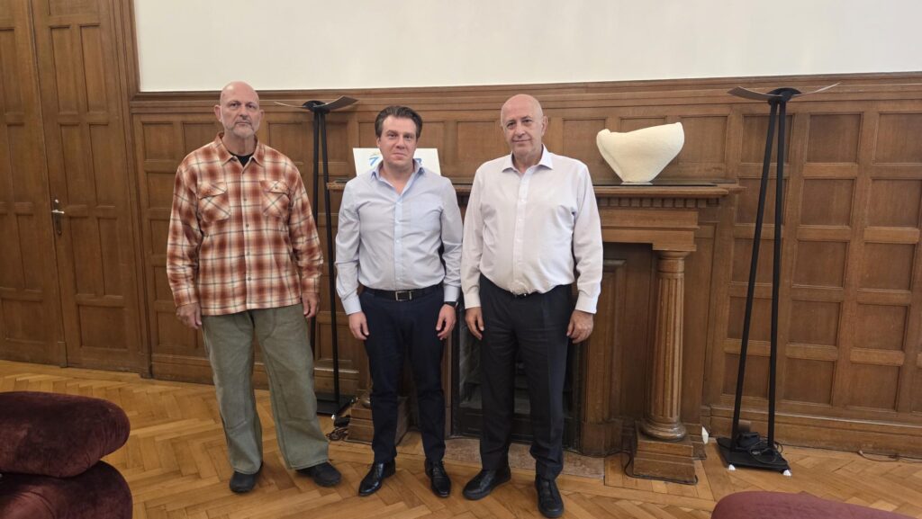 ΣΕΒ: Υπέγραψε την Κλαδική Συλλογική Σύμβαση Εργασίας της Τσιμεντοβιομηχανίας